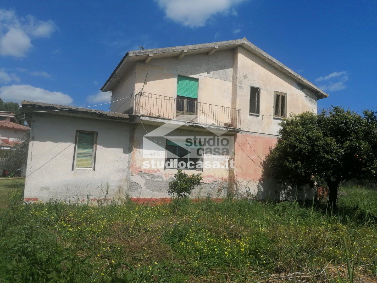 Casa Unifamiliare in vendita a Rocca di Neto