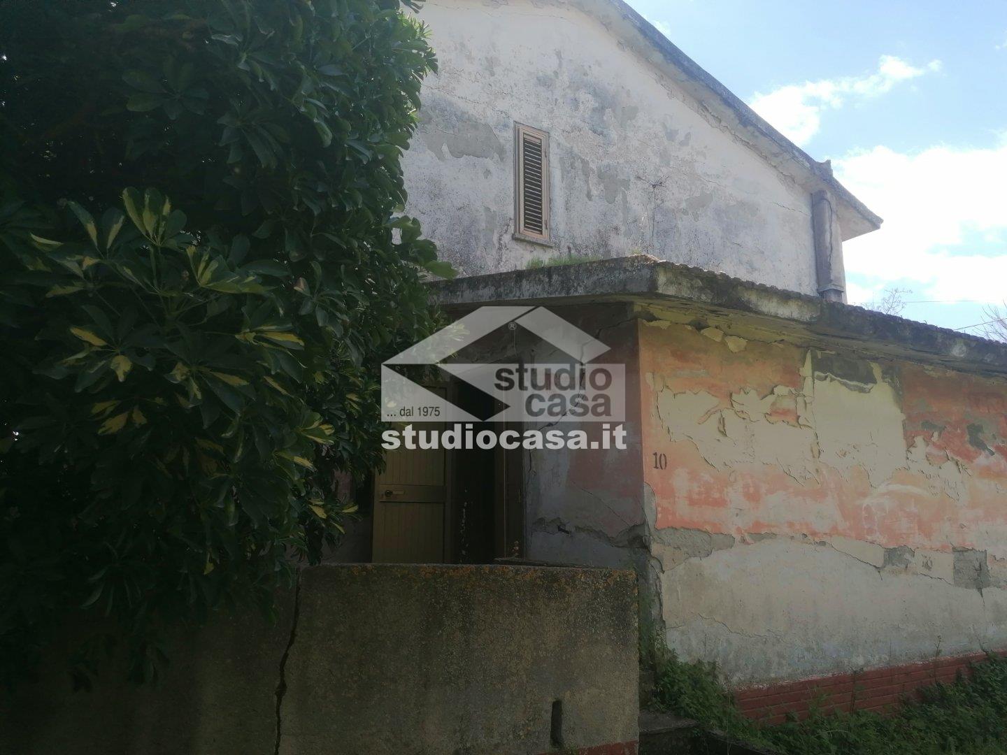 Casa Unifamiliare in vendita a Rocca di Neto