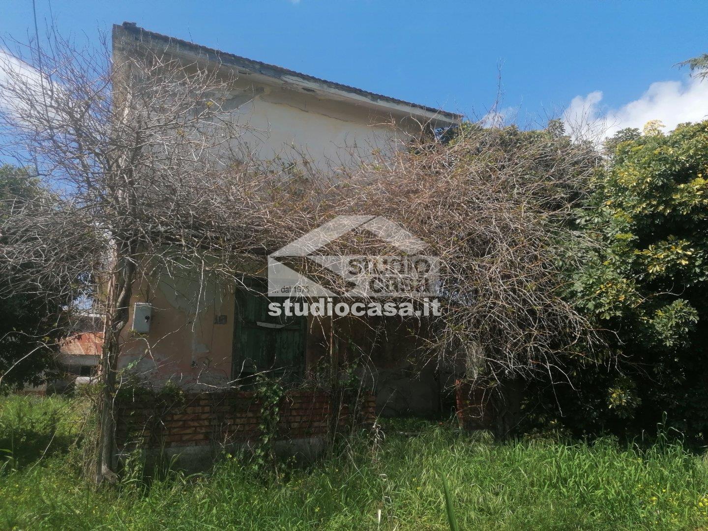 Casa Unifamiliare in vendita a Rocca di Neto