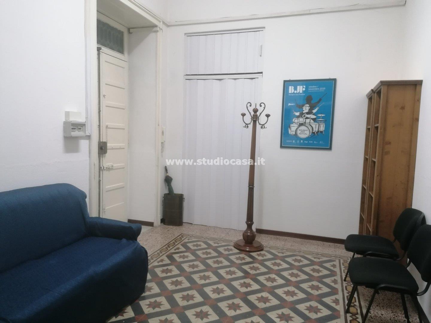Stanza in Appartamento in affitto a Crotone