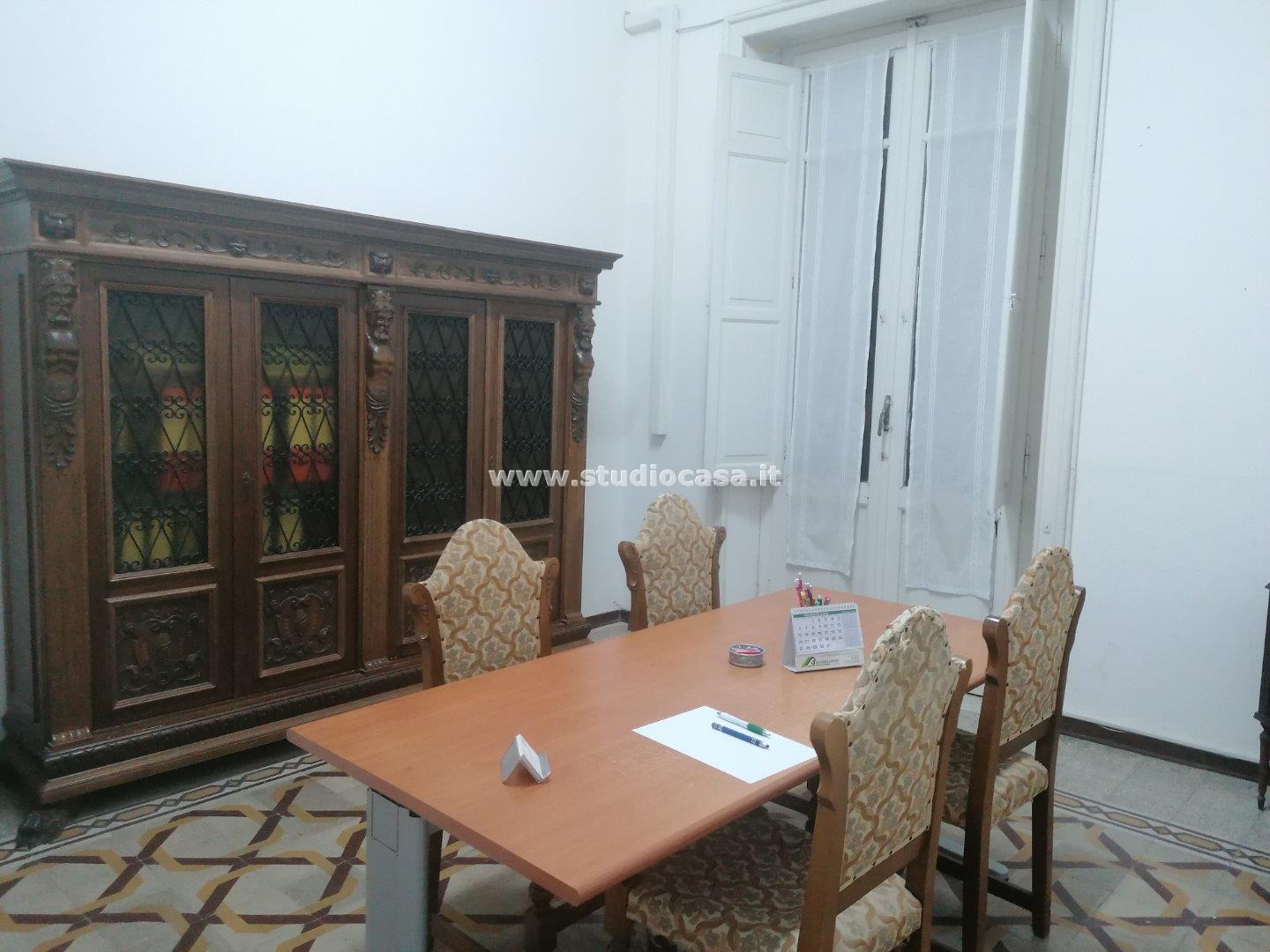 Stanza in Appartamento in affitto a Crotone