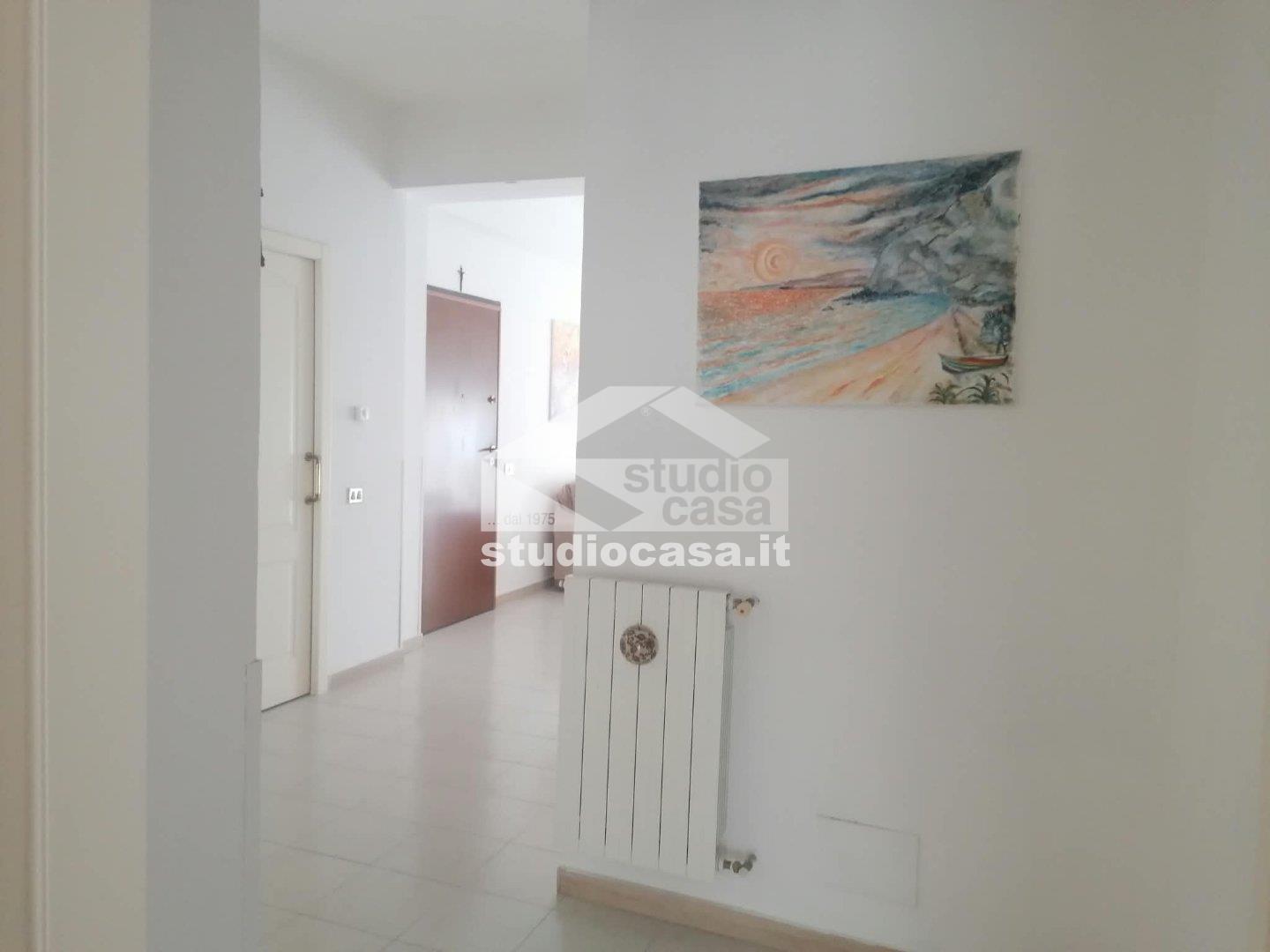 Appartamento in affitto a Crotone