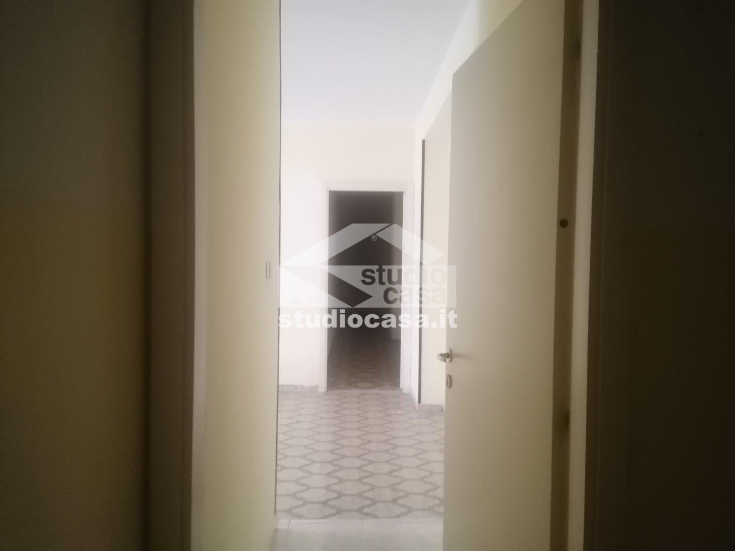 Appartamento in affitto a Crotone