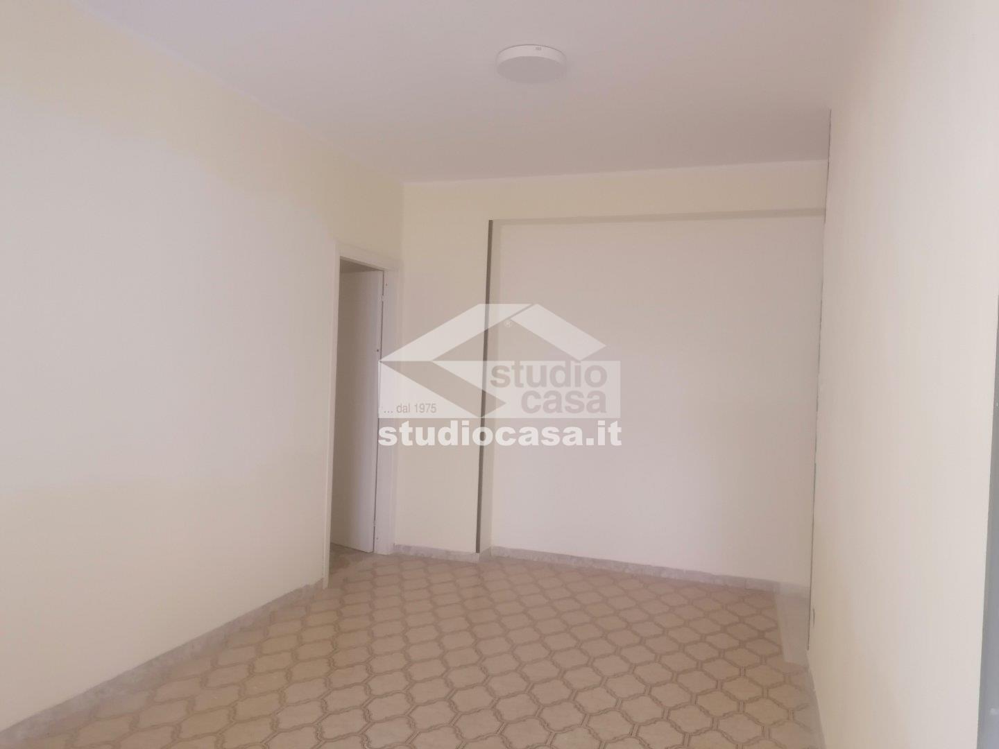 Appartamento in affitto a Crotone