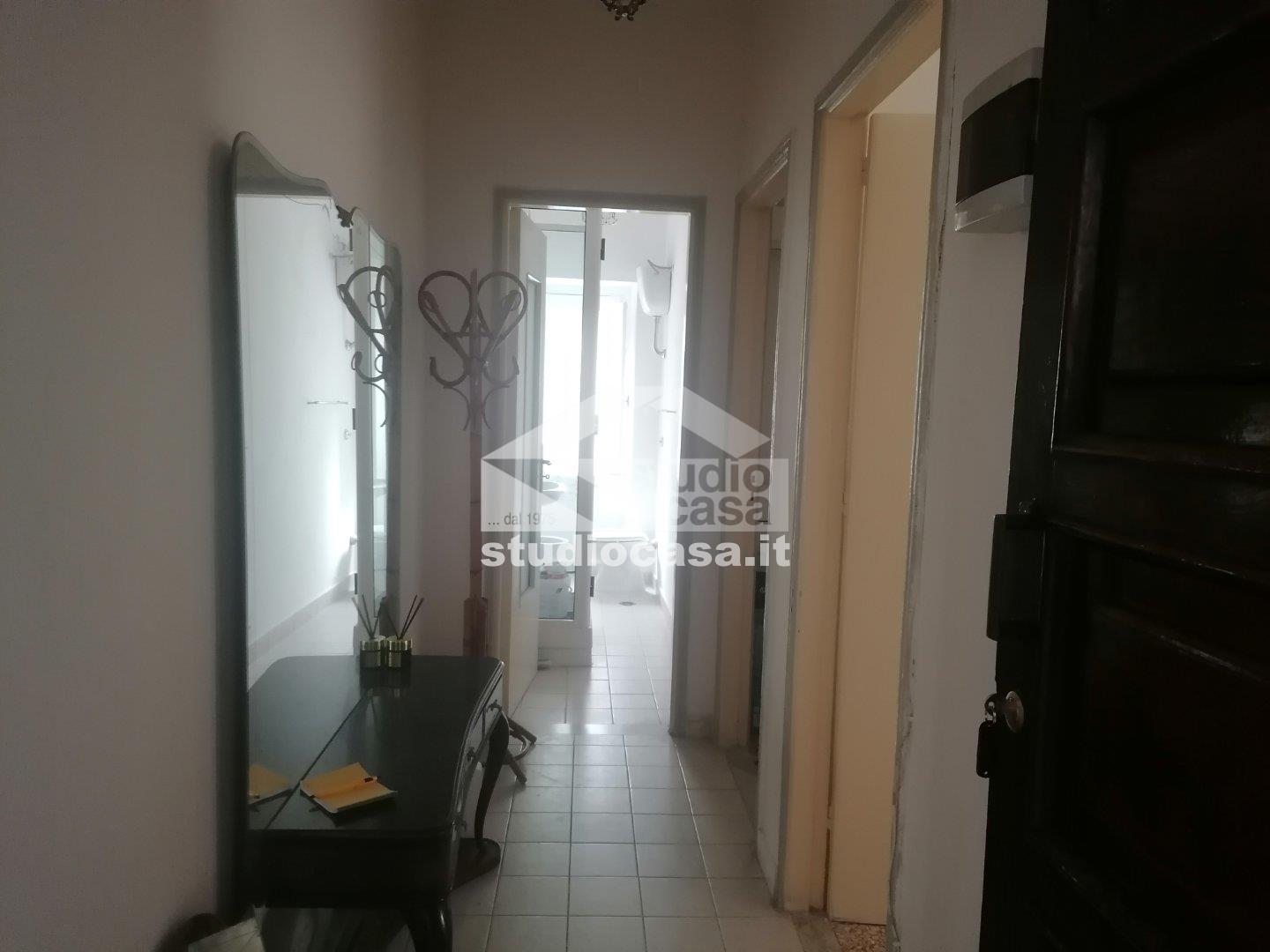 Appartamento in affitto a Crotone