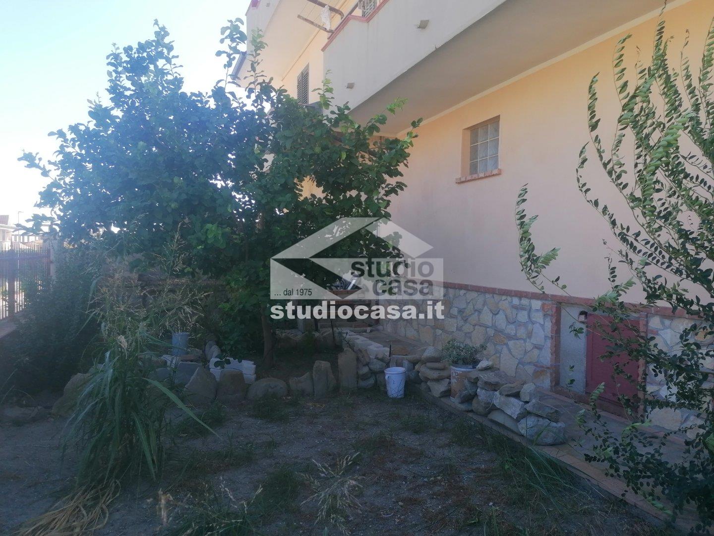 Casa Plurifamiliare in vendita a Melissa