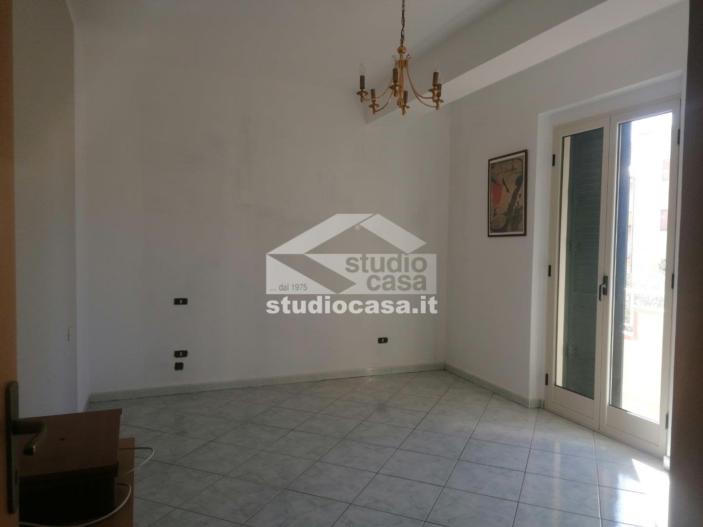 Casa Plurifamiliare in vendita a Melissa