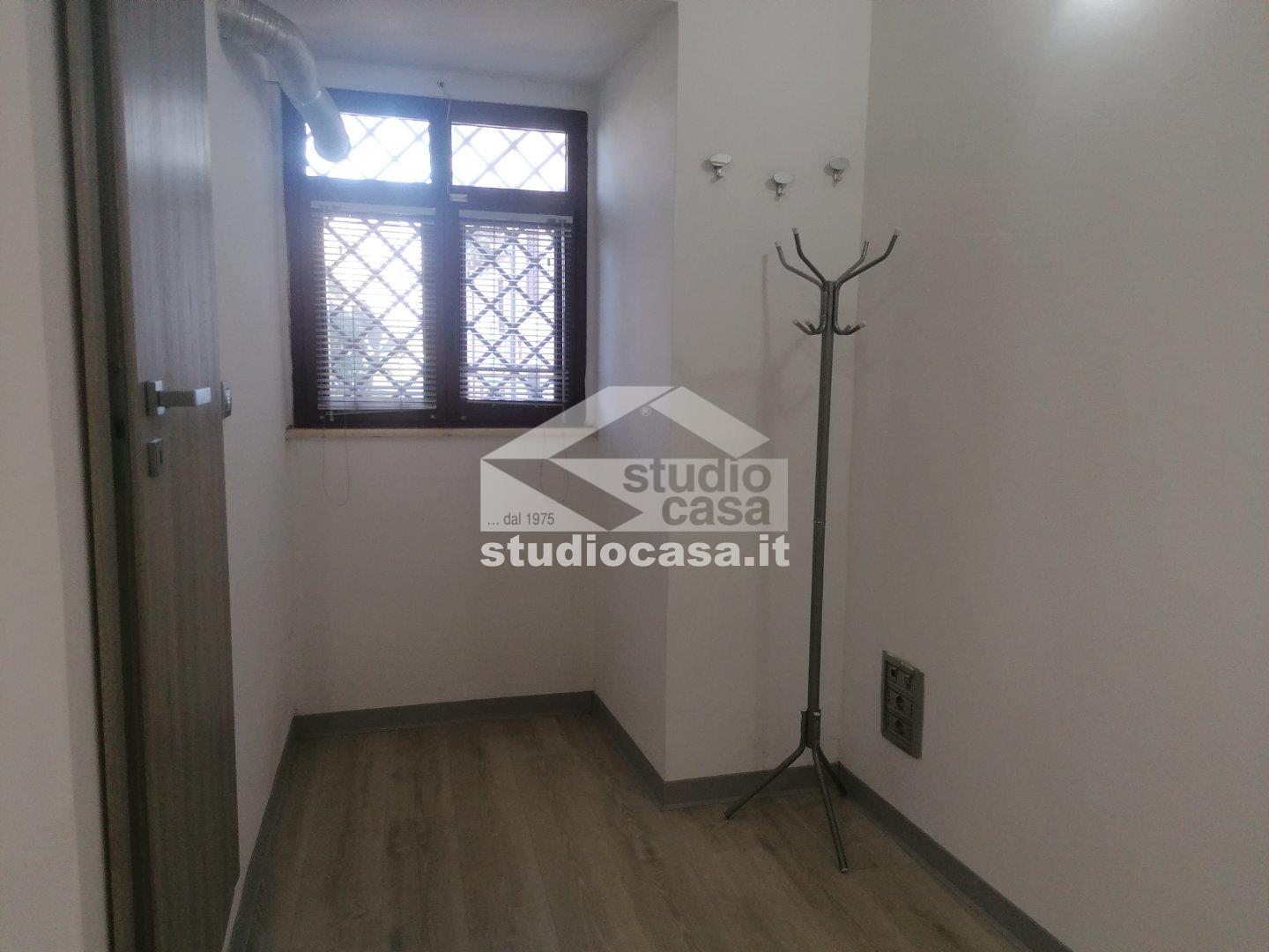 Studio in affitto a Crotone