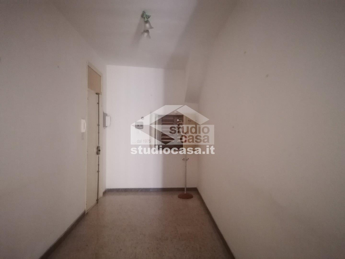 Appartamento in affitto a Crotone