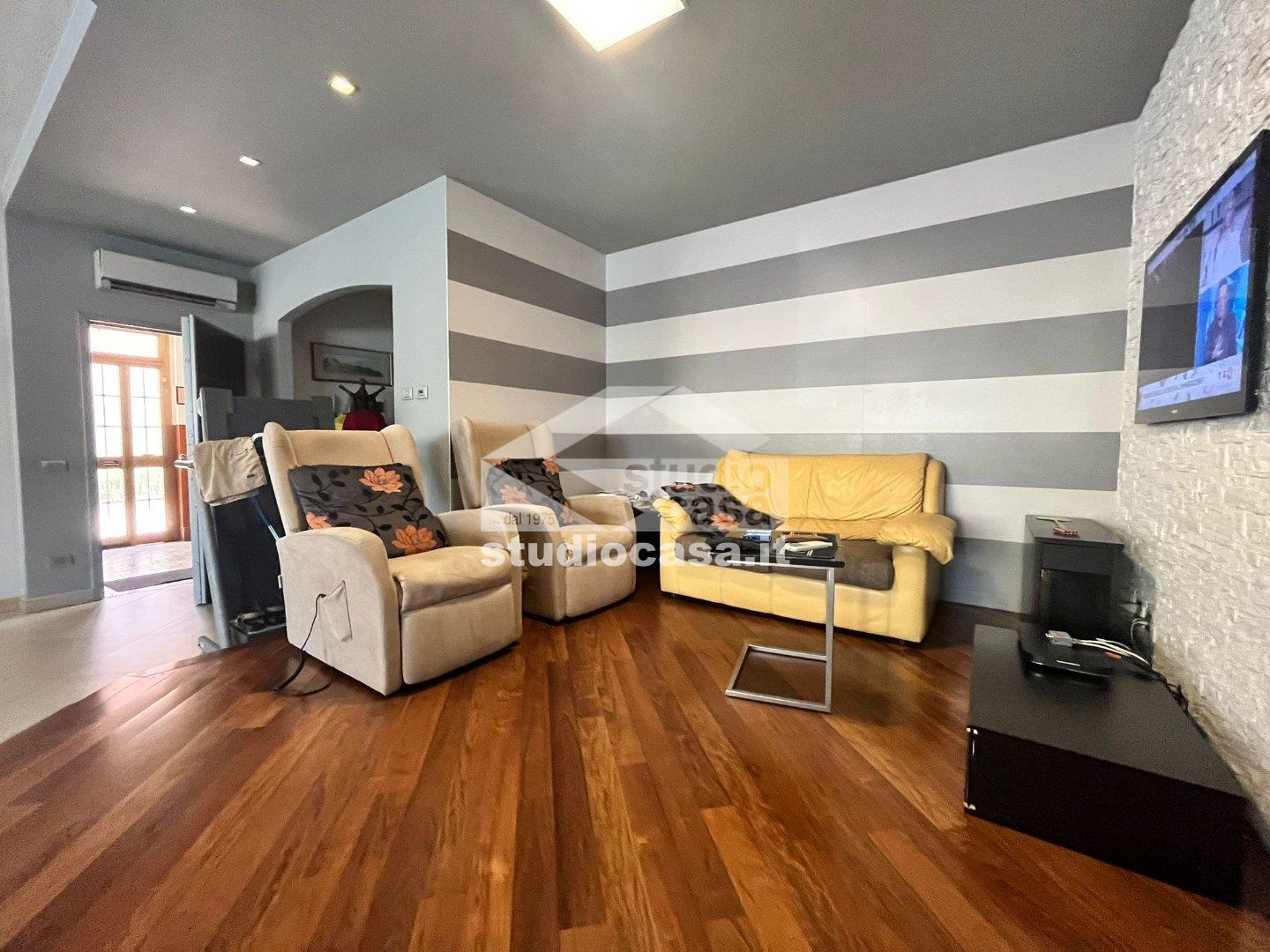 Villa Unifamiliare in vendita a Caravaggio