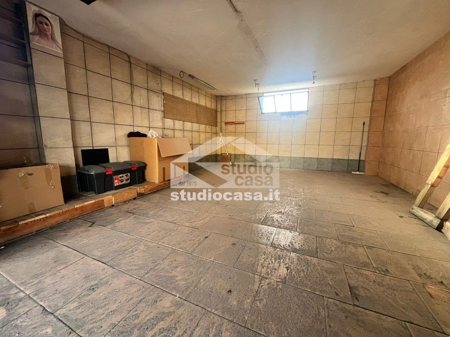 Box / Autorimessa in vendita a Fornovo San Giovanni