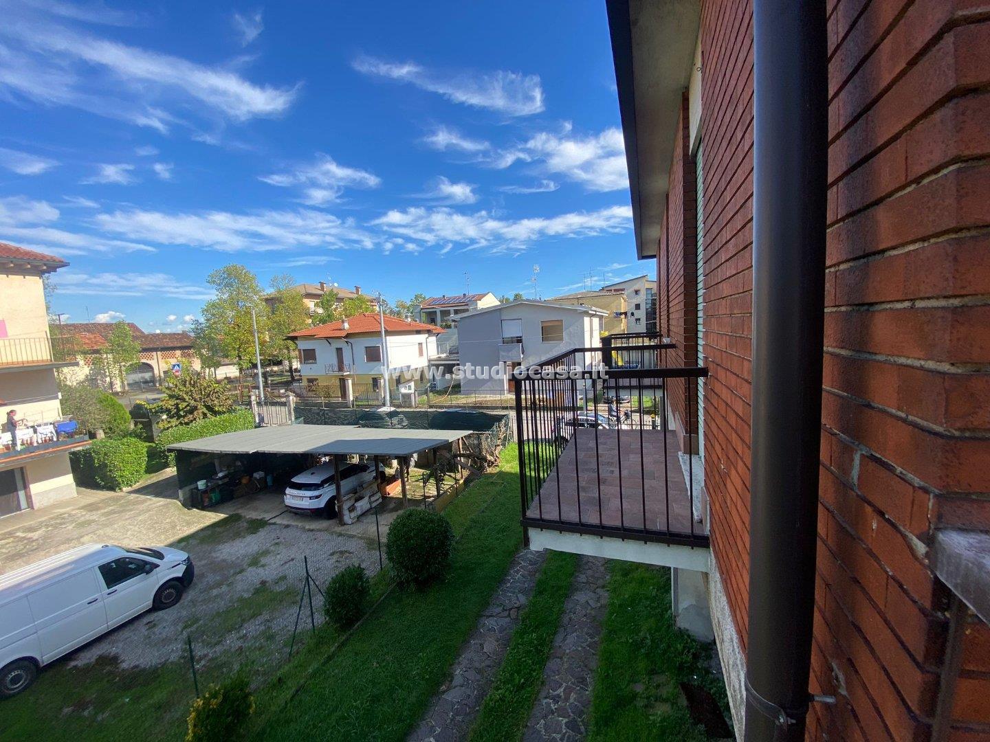 Villa Plurifamiliare in vendita a Caravaggio