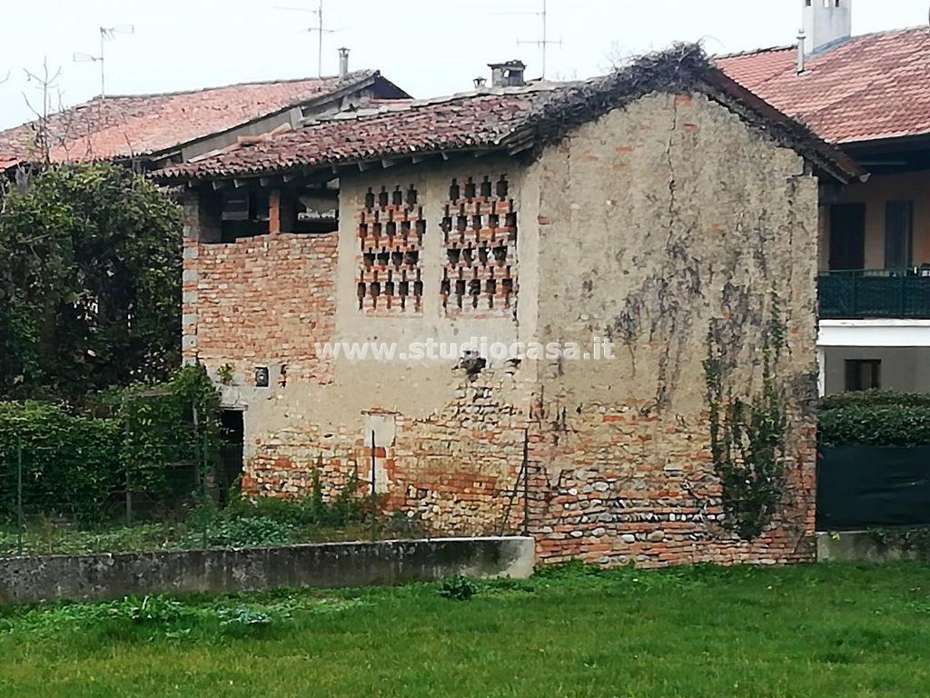 Casa Rustica in vendita a Fornovo San Giovanni