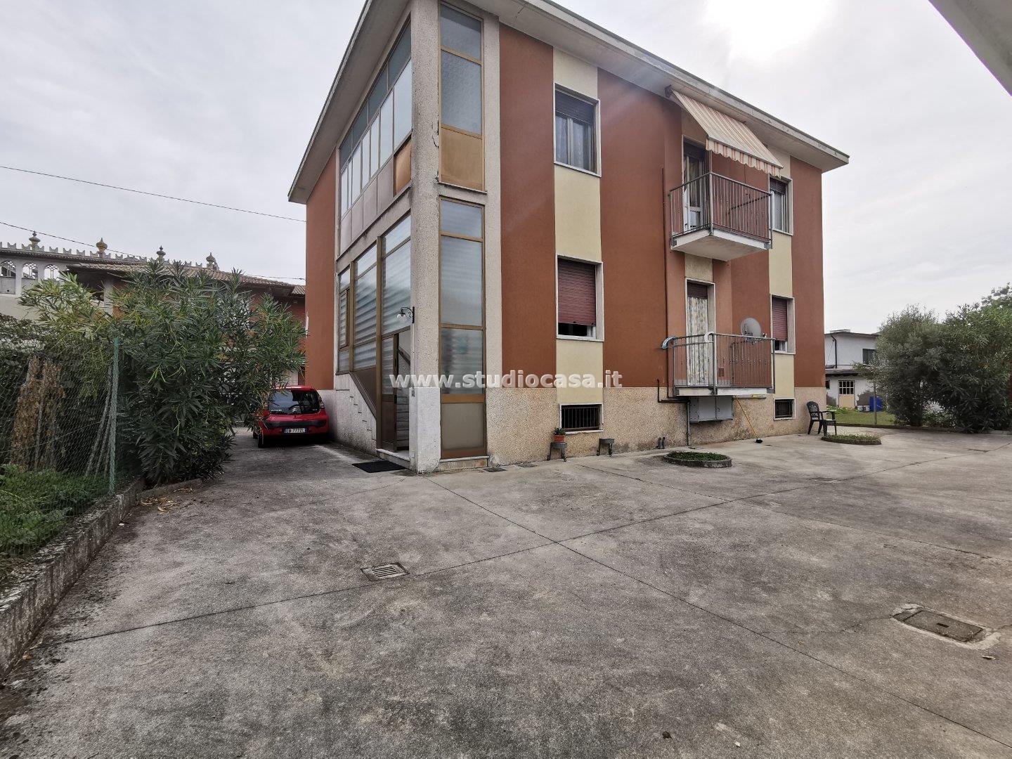 Appartamento in Villa in vendita a Brignano Gera d