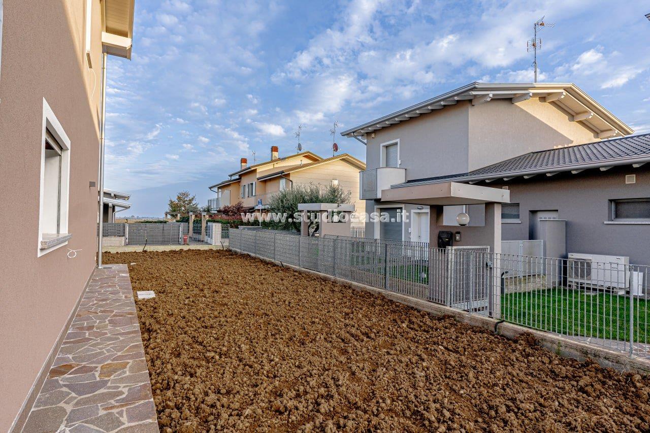 Villa Unifamiliare in vendita a Caravaggio