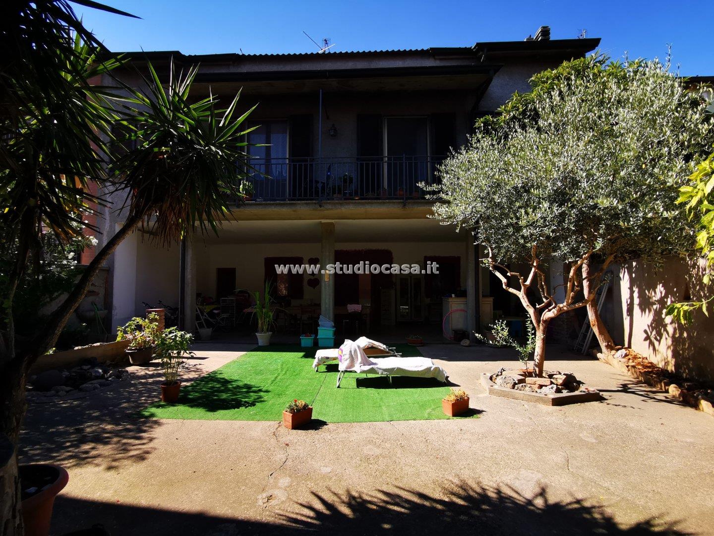 Casa Plurifamiliare in vendita a Misano di Gera d