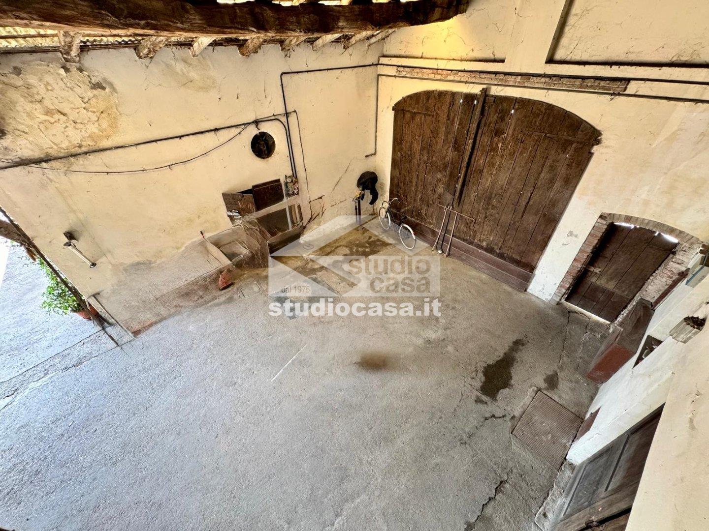Casa Rustica in vendita a Misano di Gera d