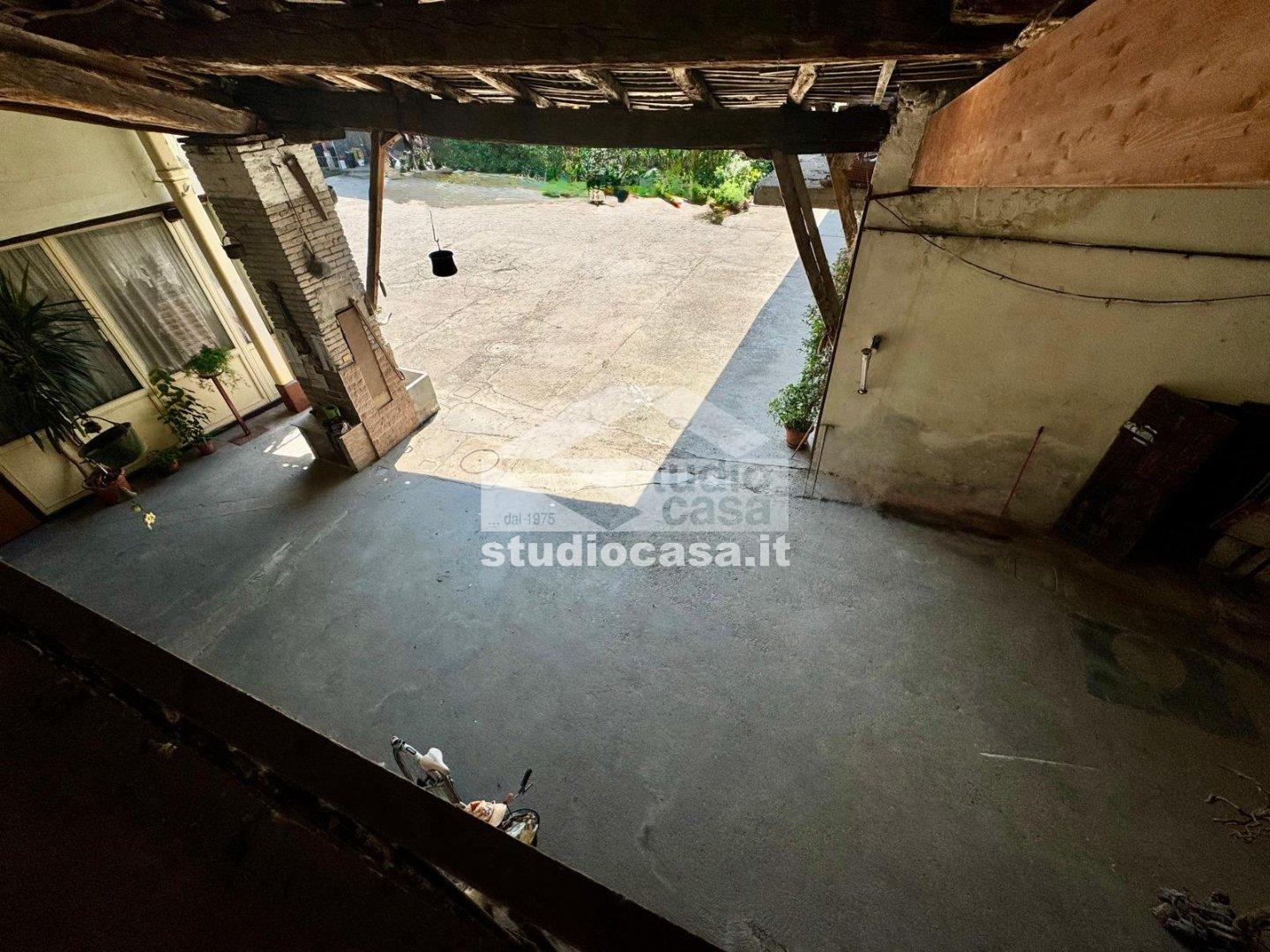 Casa Rustica in vendita a Misano di Gera d