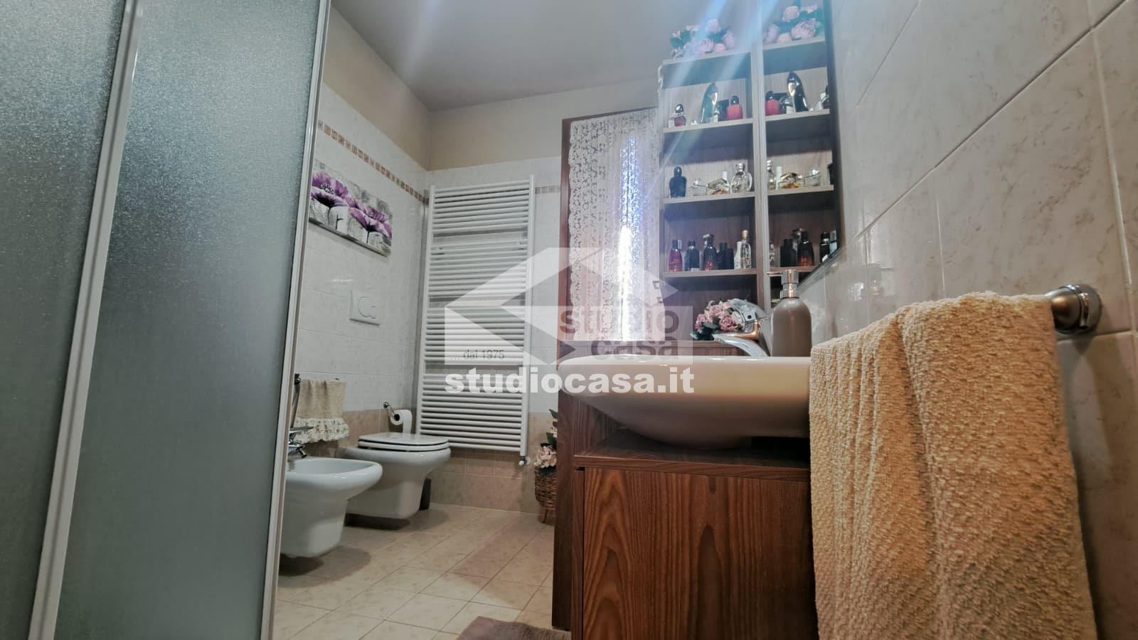 Appartamento in vendita a Calvenzano