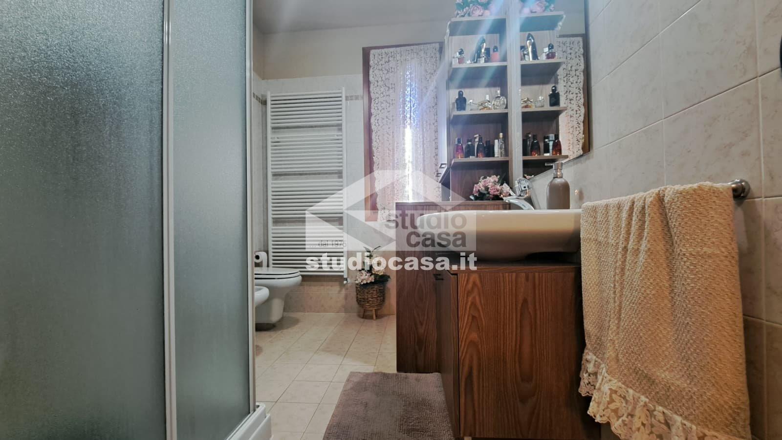 Appartamento in vendita a Calvenzano