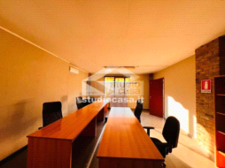 Ufficio in vendita a Vailate