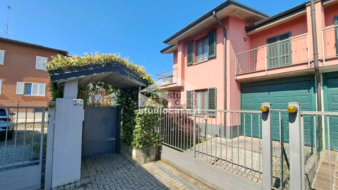 Villa a schiera di testa in vendita a Fornovo San Giovanni