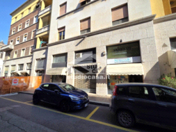 Negozio in vendita a Cremona