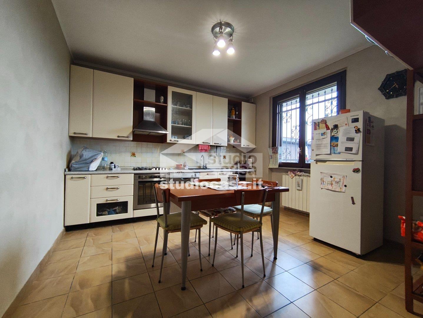 Villa Bifamiliare in vendita a Cappella Cantone