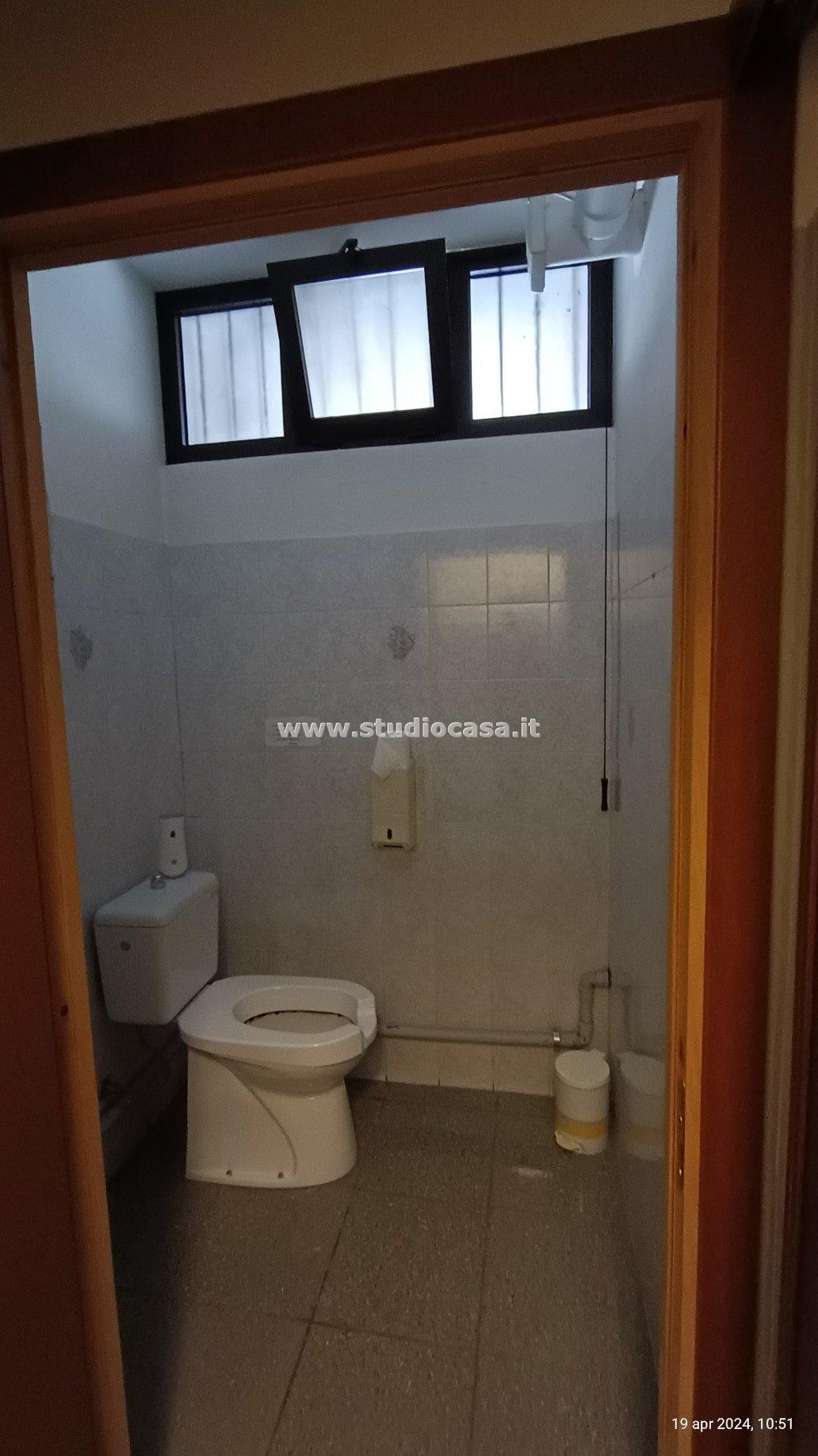 Negozio in vendita a Fiesco