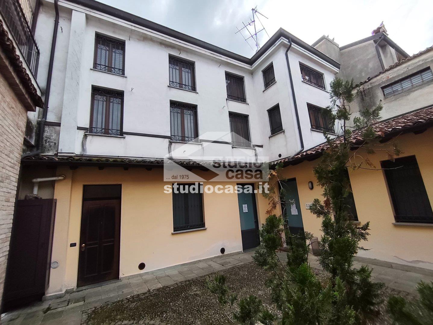 Appartamento in vendita a Castelleone