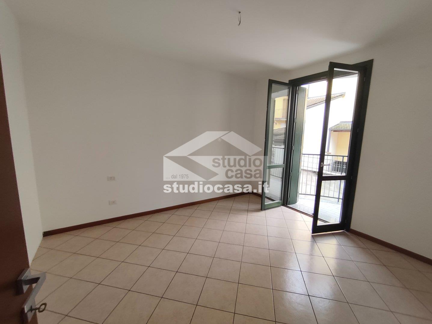 Appartamento in affitto a Castelleone