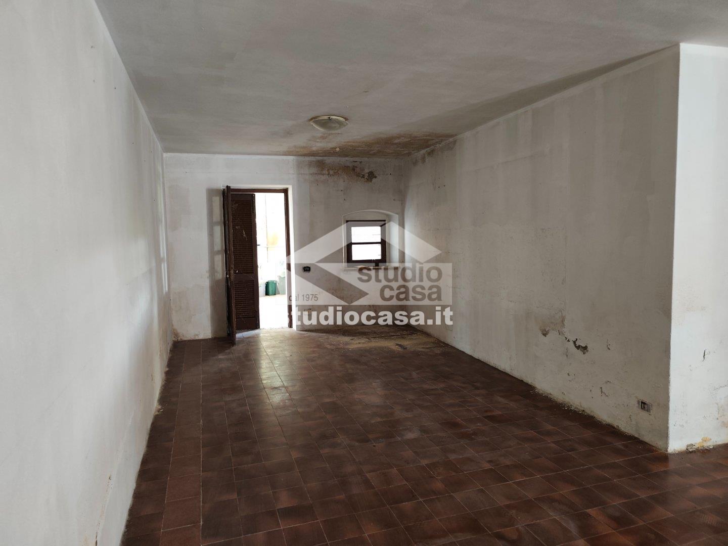 Laboratorio in affitto a Castelleone