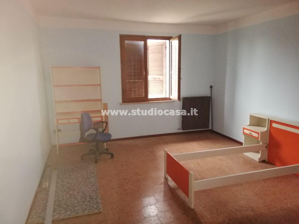 Cascina in vendita a Castelleone