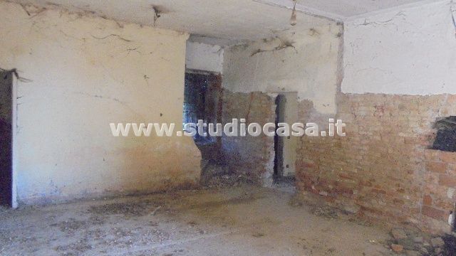 Cascina in vendita a Castelleone
