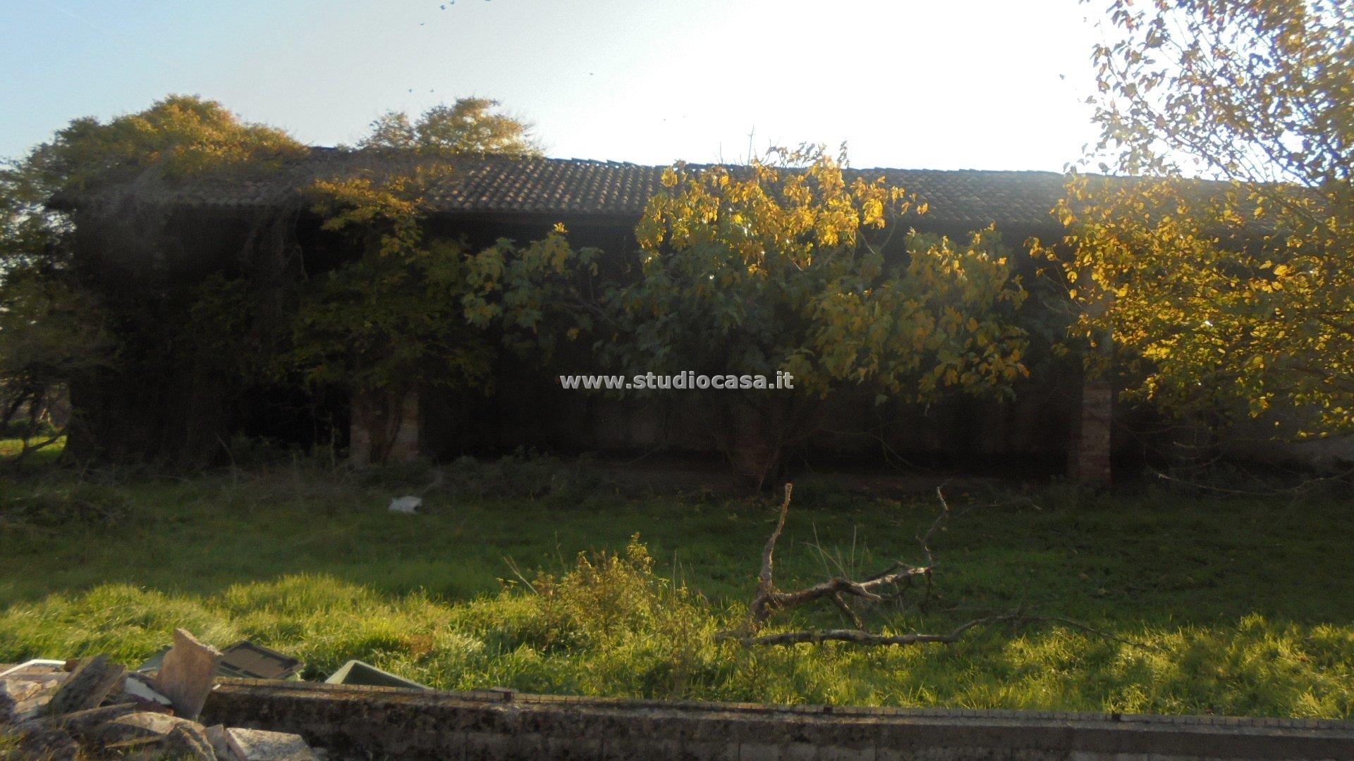 Cascina in vendita a Castelleone