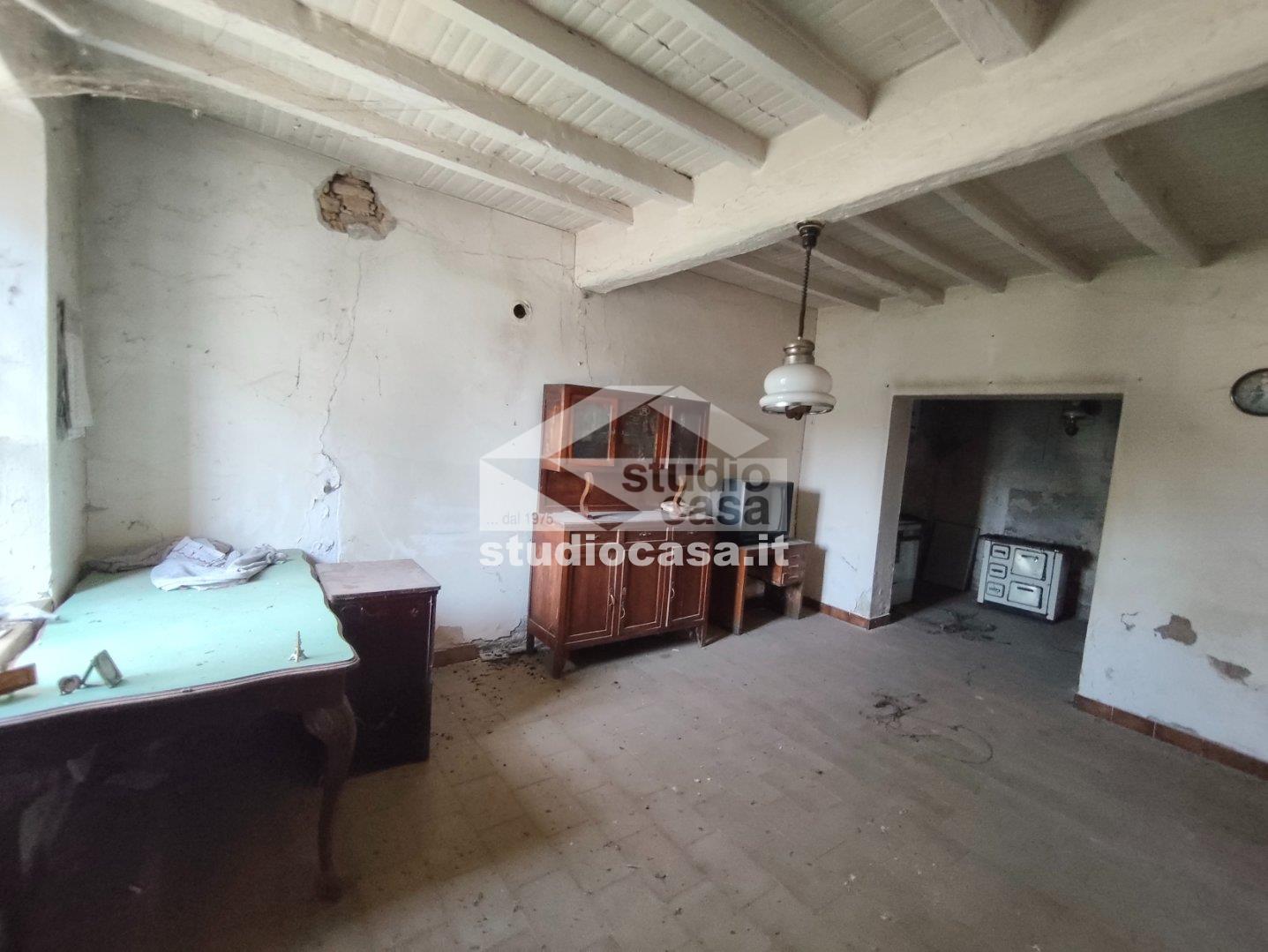 Cascina in vendita a Formigara