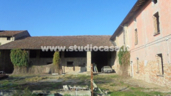 Cascina in vendita a Castelleone