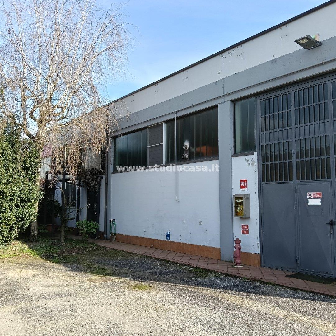 Capannone in vendita a Madignano