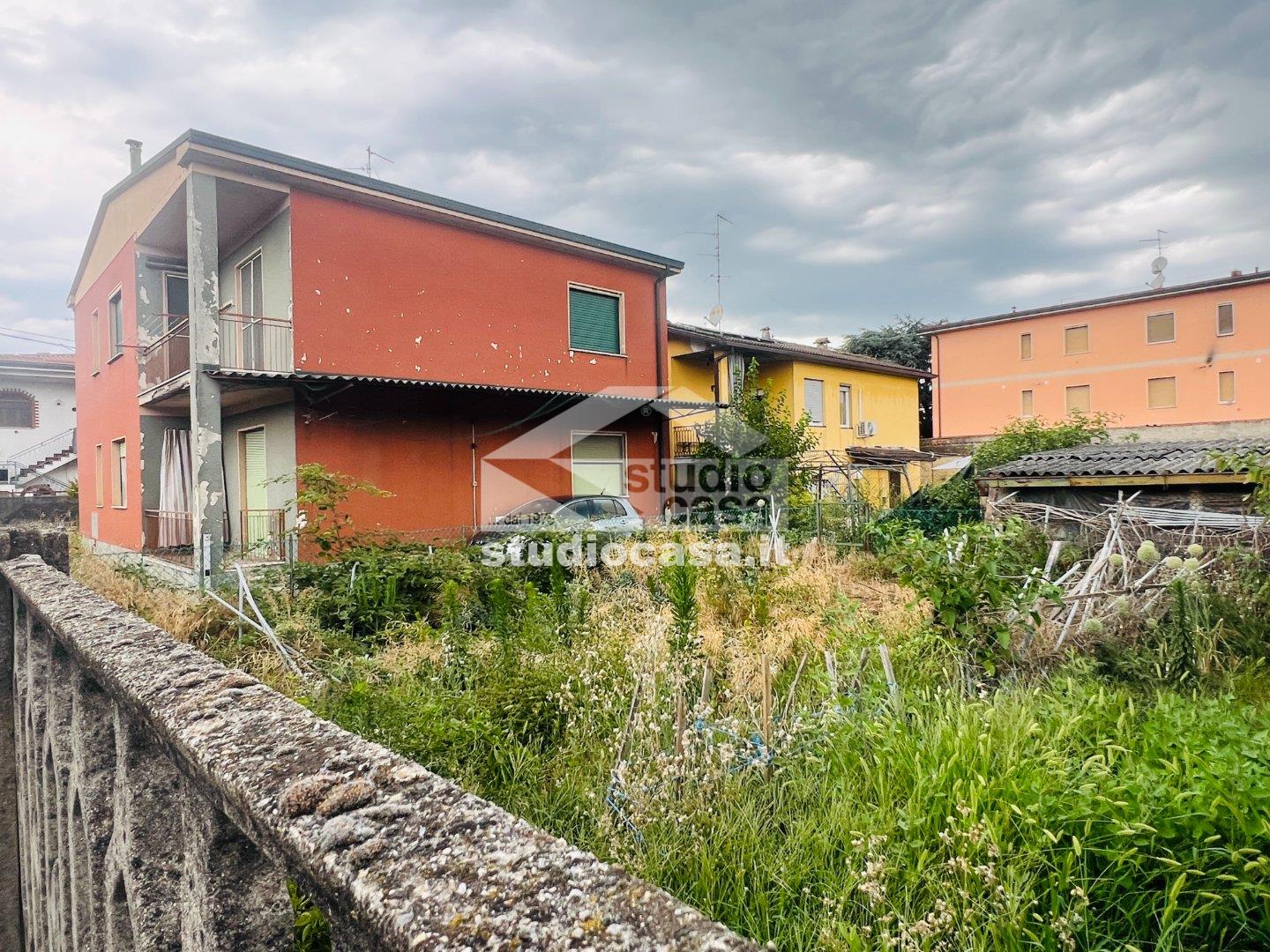 Villa Unifamiliare in vendita a Bagnolo Cremasco