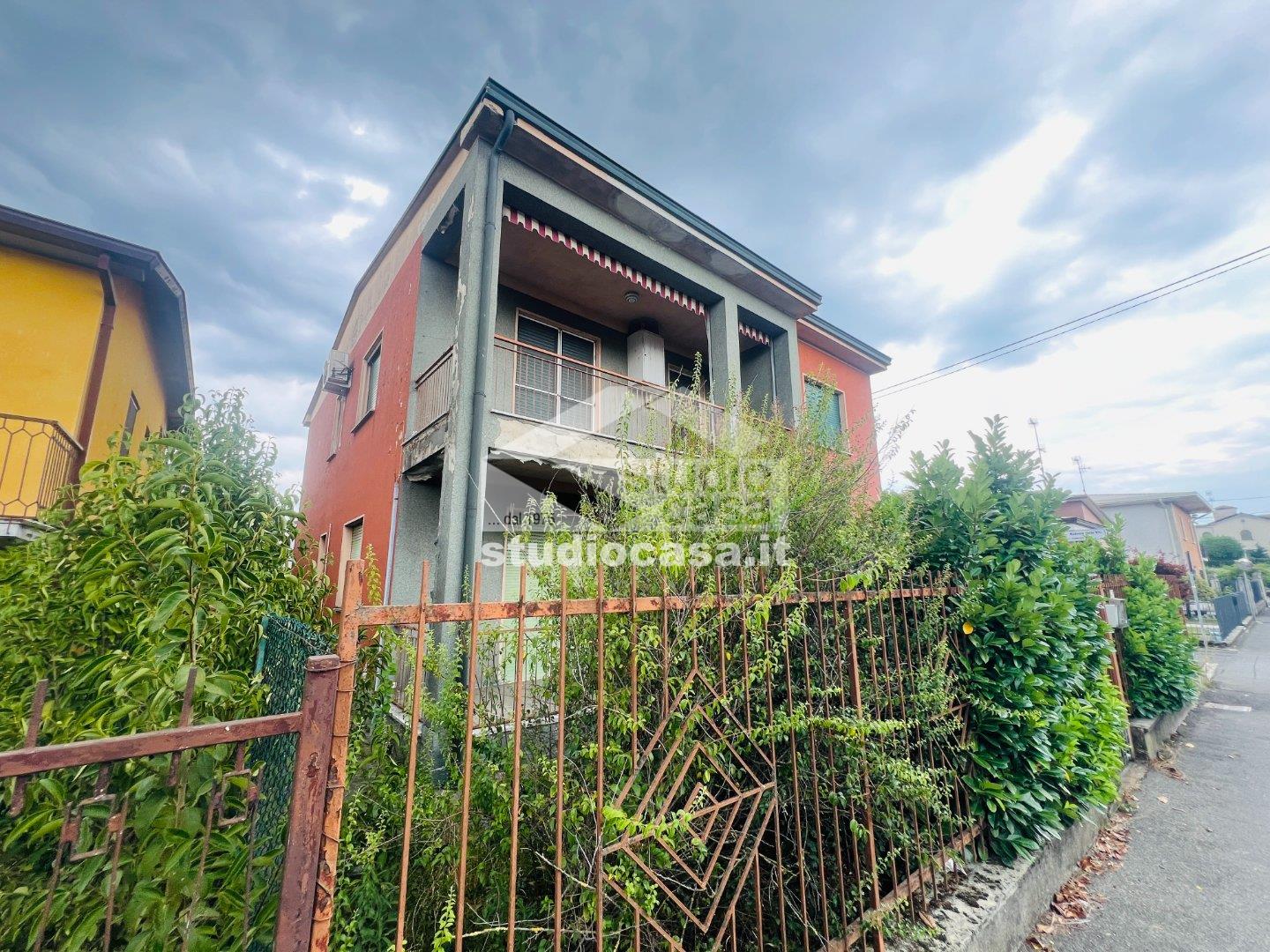 Villa Unifamiliare in vendita a Bagnolo Cremasco