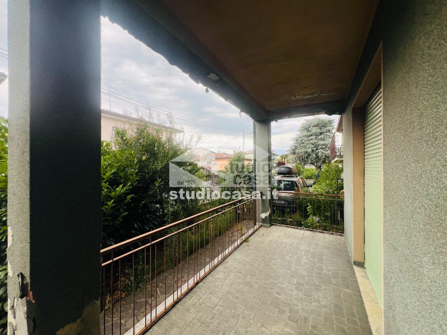 Villa Unifamiliare in vendita a Bagnolo Cremasco