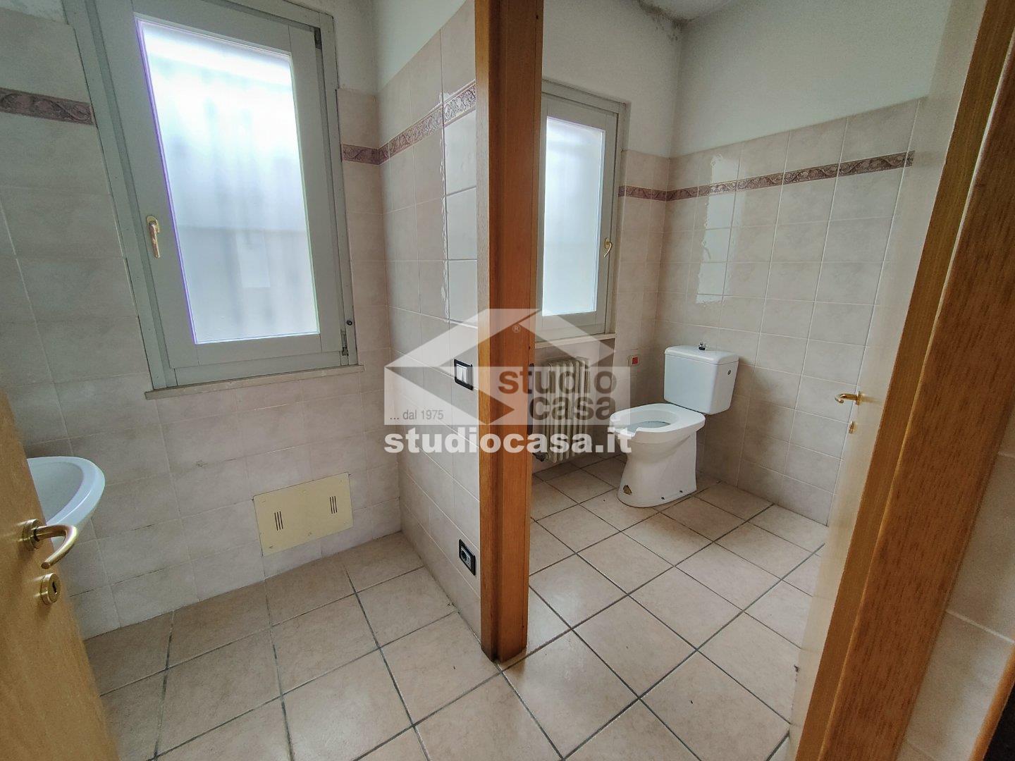 Negozio in affitto a Capergnanica