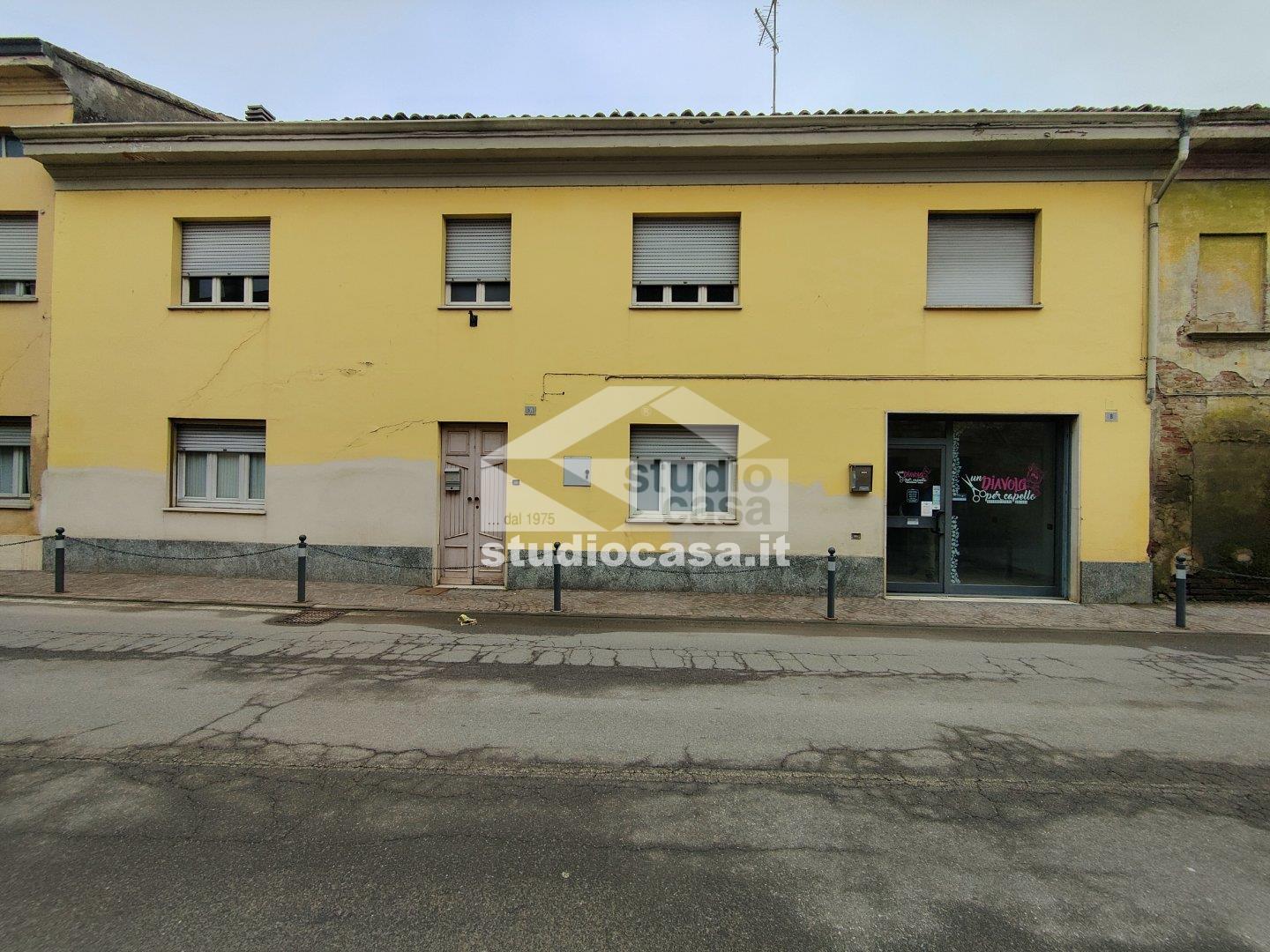 Negozio in affitto a Capergnanica