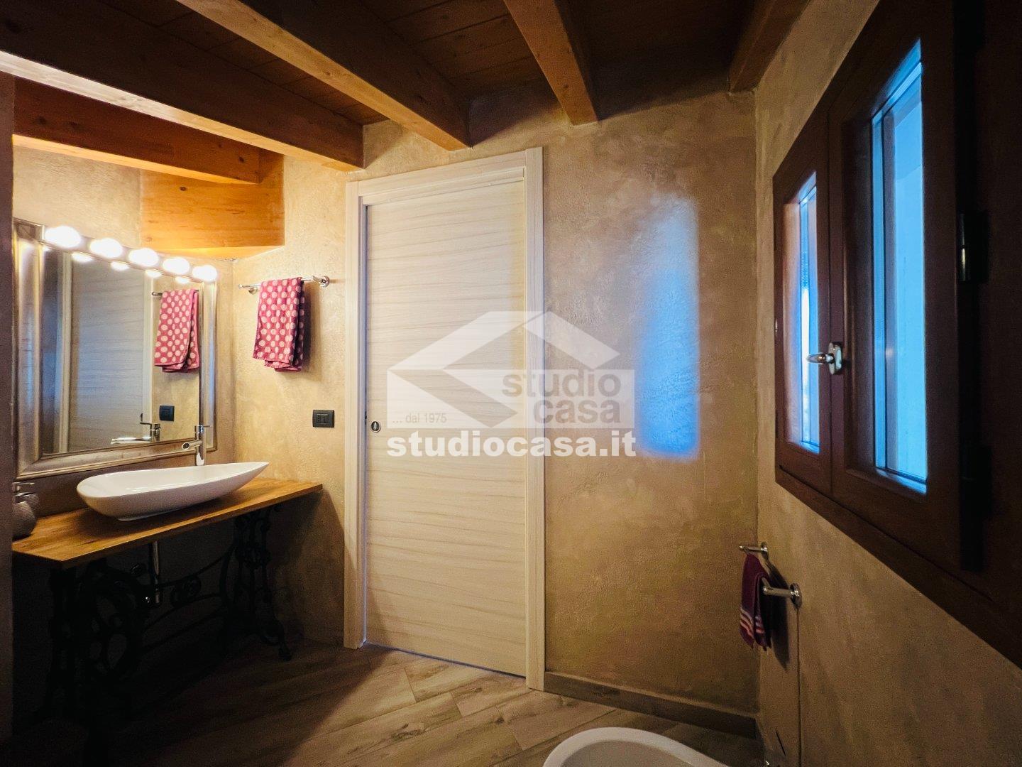 Villa Bifamiliare in vendita a Crema