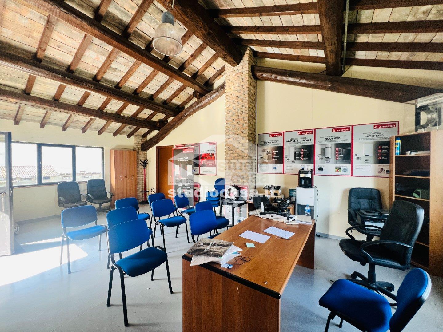 Ufficio in vendita a Vailate