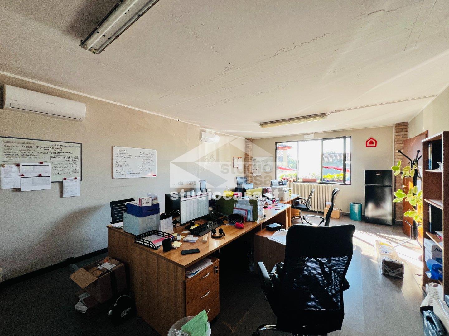 Ufficio in affitto a Vailate
