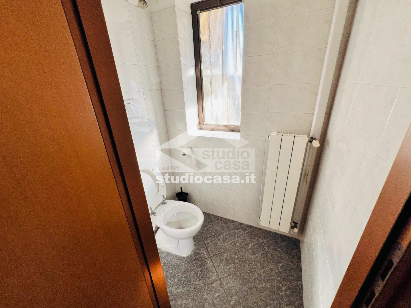 Ufficio in affitto a Vailate