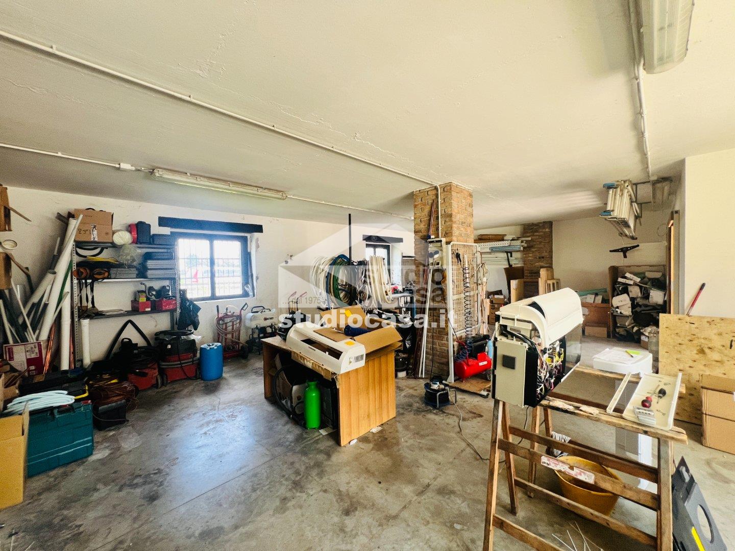 Ufficio in affitto a Vailate