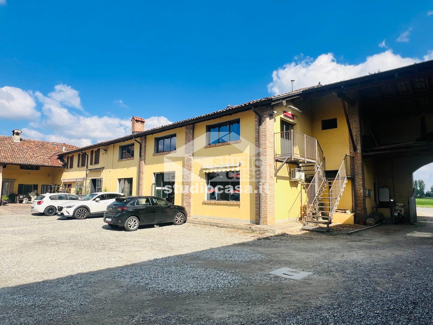 Ufficio in affitto a Vailate