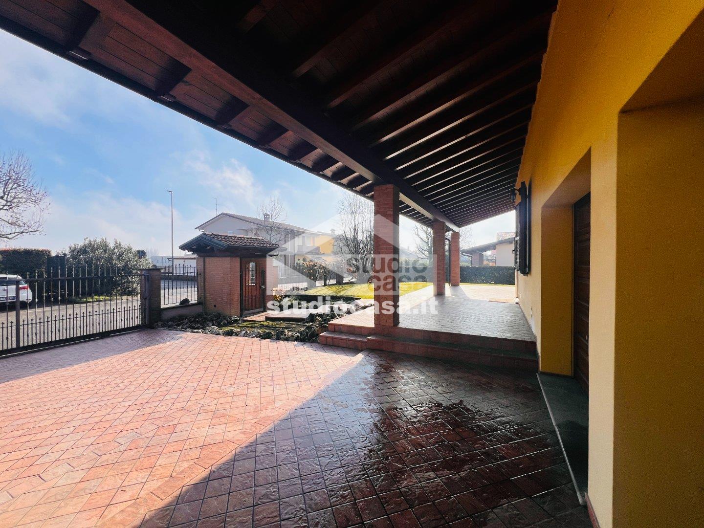 Villa Unifamiliare in vendita a Campagnola Cremasca